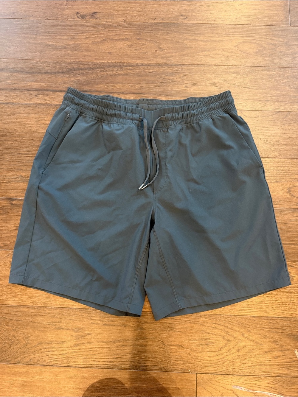CRZ Men’s Athletic / Casual Shorts Large (?) in Dark Gray 9” - C10-051